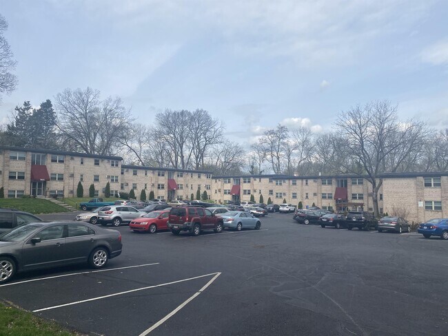 Building Photo - 3807 Ferdinand Pl