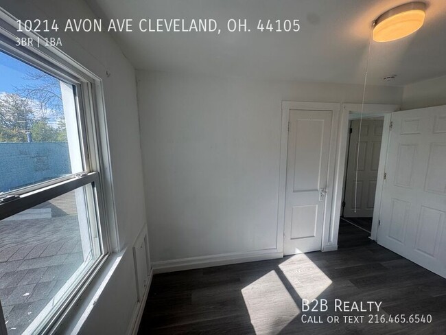 Building Photo - 10214 Avon Ave