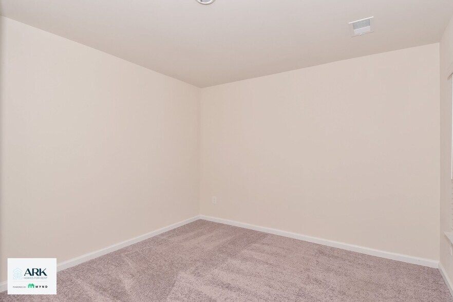 Building Photo - 307 Longstone Ct