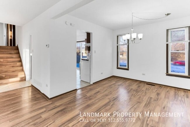 Building Photo - 18819 Oakwood Ct