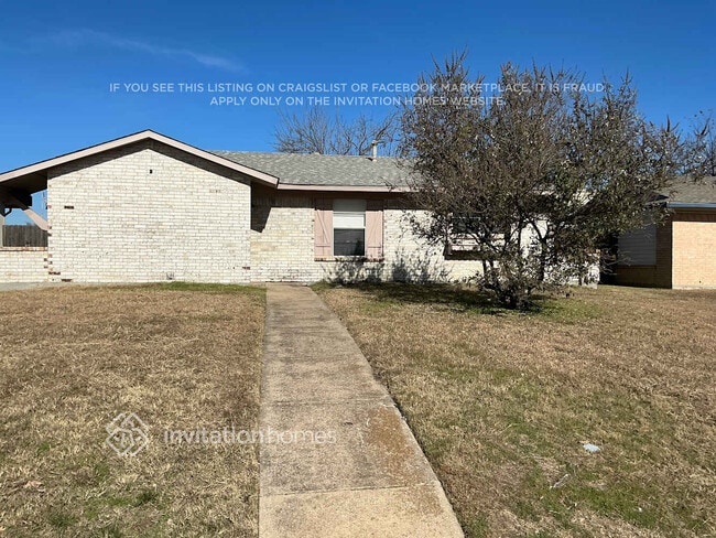 Building Photo - 923 Meadow Mead Dr