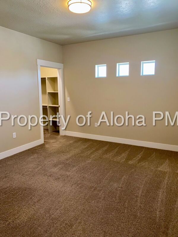 Building Photo - 3566 E Grand Forest Dr