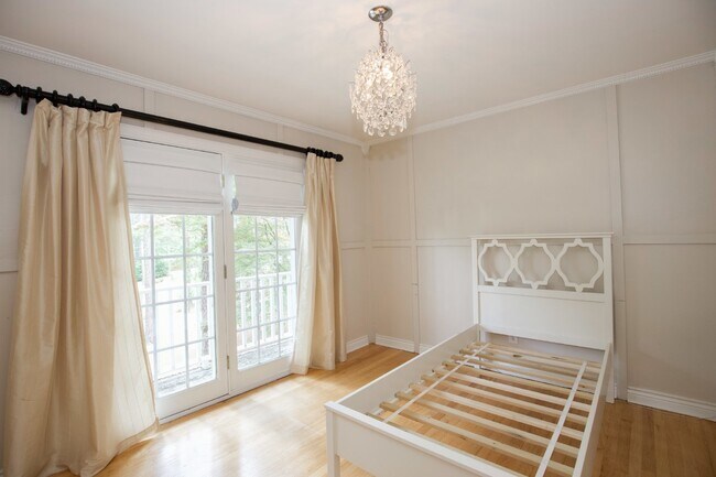 Building Photo - Stunning home in Weymouth Woods Southern P...