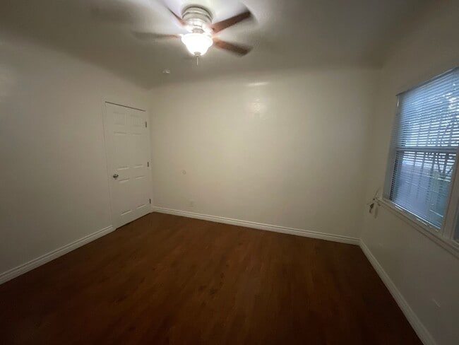 Building Photo - 519 S Tamarind Ave
