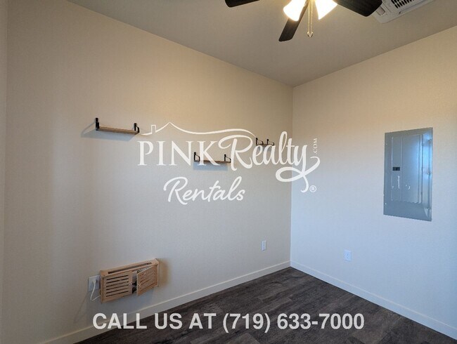 Building Photo - 1672 E Purcell Blvd