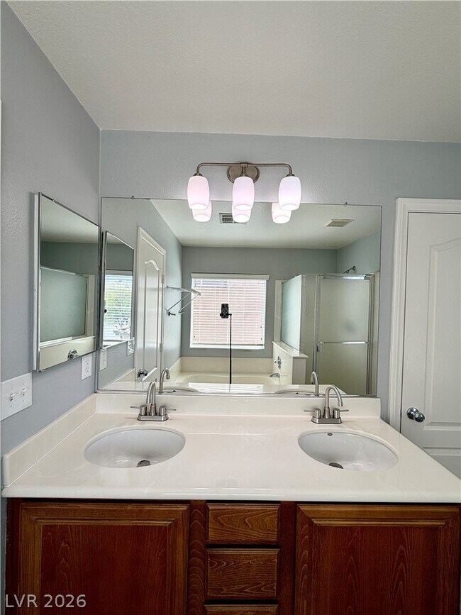 Building Photo - 8672 Big Sagebrush Ave