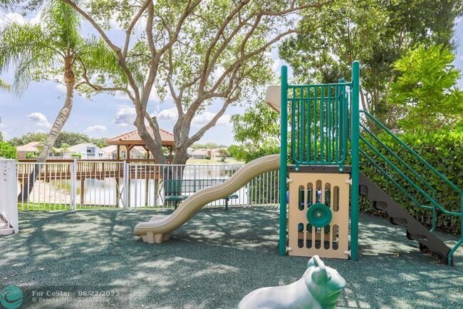 Building Photo - 6455 NW 78th Dr