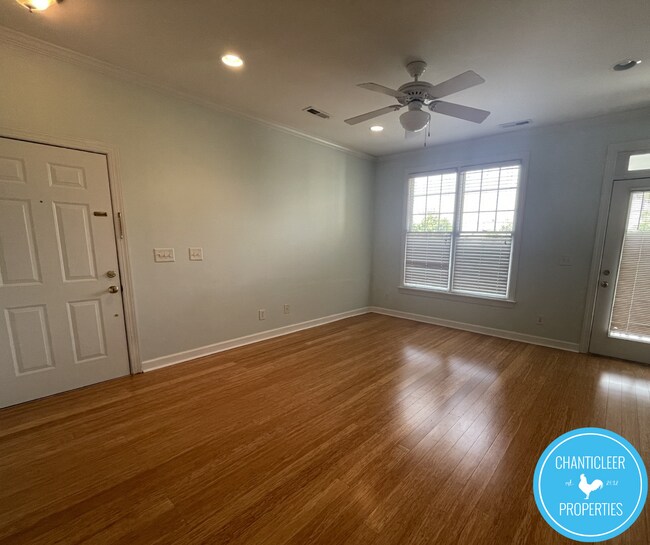 Building Photo - 701 Copperline Dr