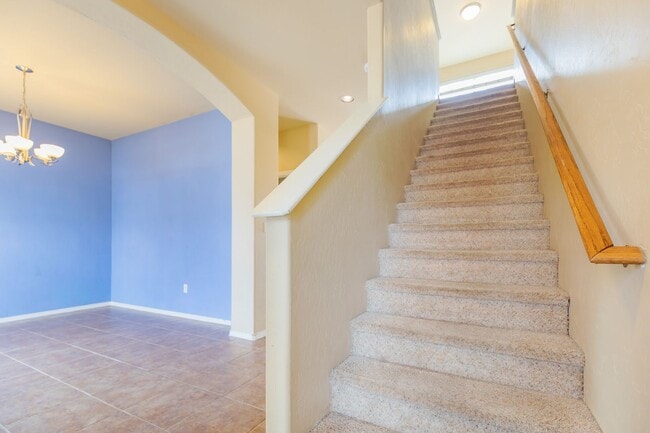 Building Photo - Beautiful Two Story House