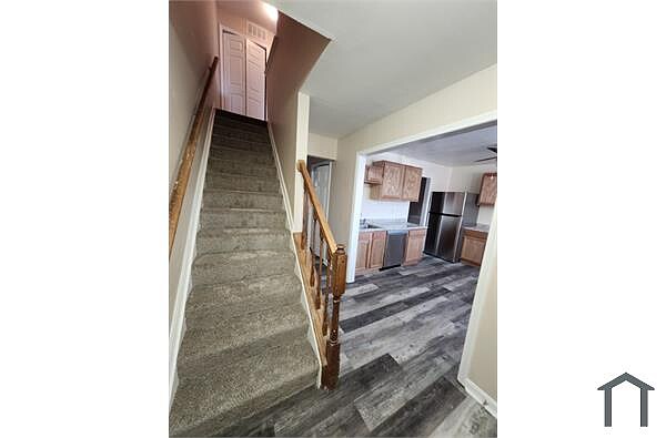 Building Photo - 4 Black Oak Ct