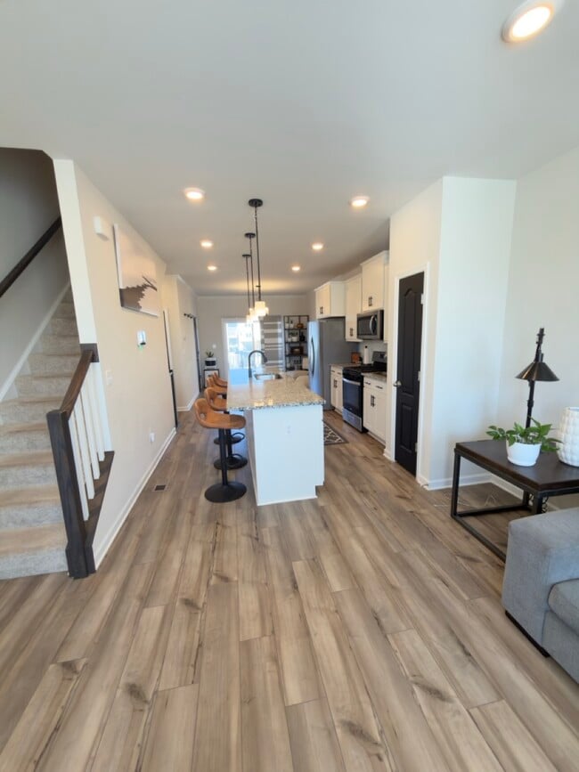 Building Photo - 2770 Lanham Hill Cir
