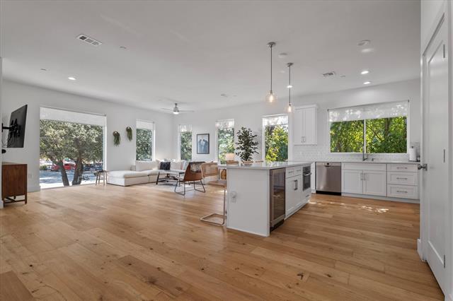 Building Photo - 2222 Moser Ave