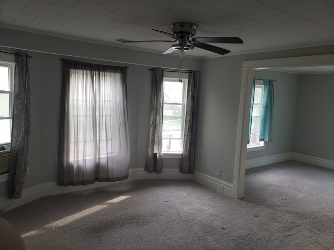 Dining Room - 926 S 2nd St