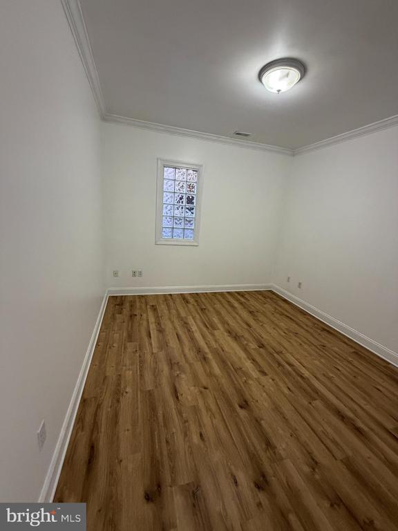 Building Photo - 107 N High St