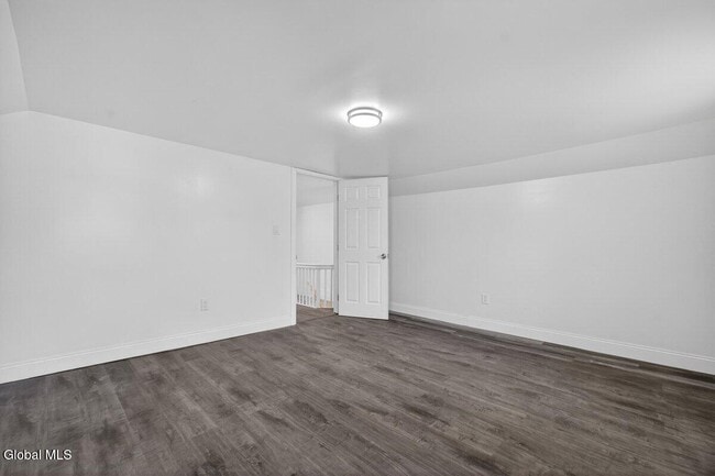 Building Photo - 1809 Ridge Rd