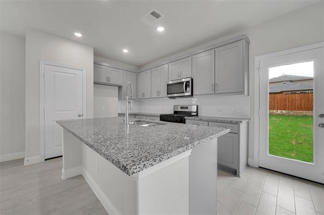 Building Photo - 3120 Cordelia Dr