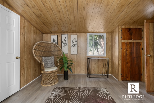 Building Photo - 454 Rogue River Hwy