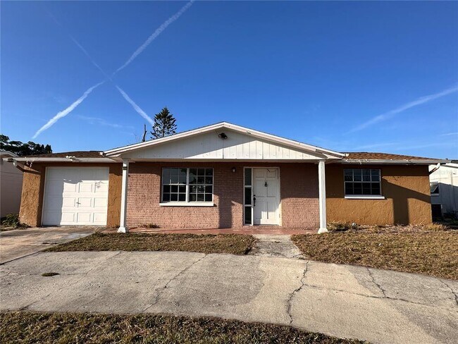 Building Photo - 3215 Bright Dr