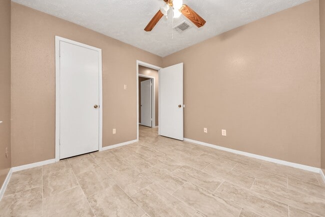 Building Photo - 16423 Monte Carlo Ln