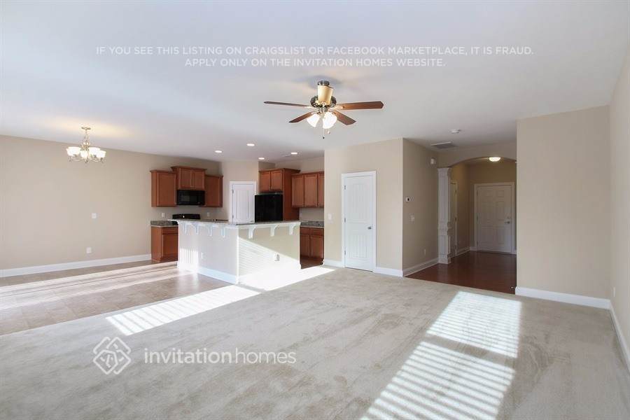 Building Photo - 84 Hemlock Green Ln