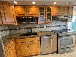 Building Photo - 2809 Florida Blvd