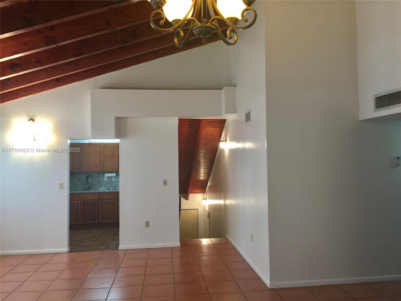 Building Photo - 830 NW 106th Ave