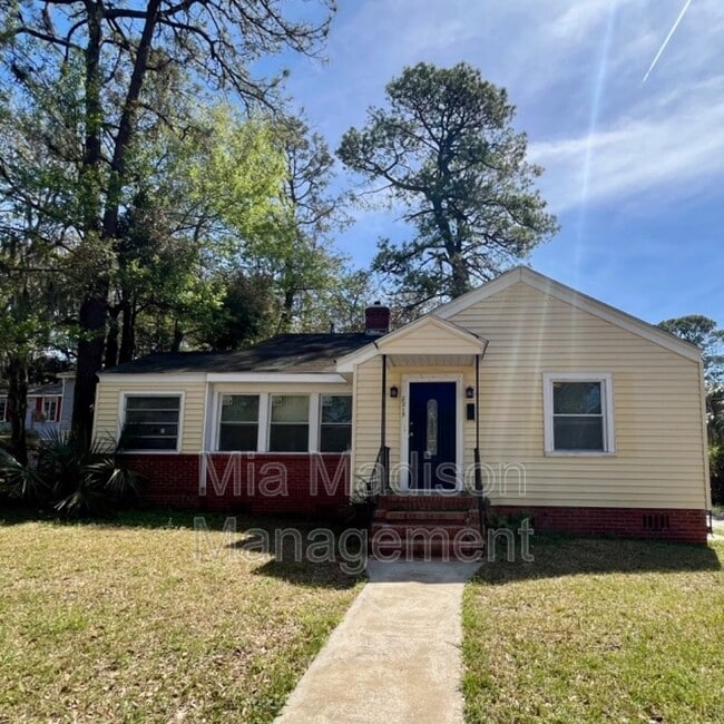 Primary Photo - 2215 Alabama Ave