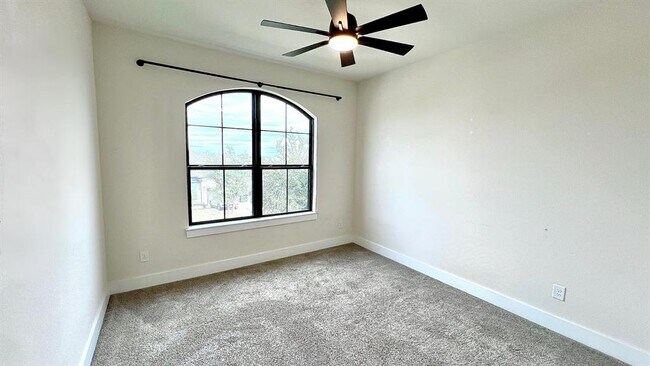 Building Photo - 261 Coyote Crk Wy