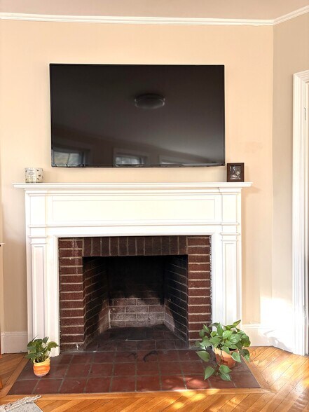 Building Photo - 41 Bowdoin St