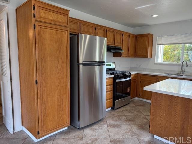 Building Photo - 635 Woodward St