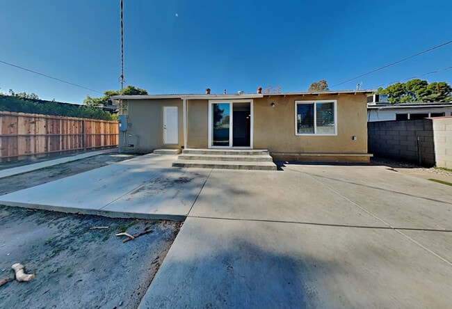 Building Photo - 6953 Donna Ave