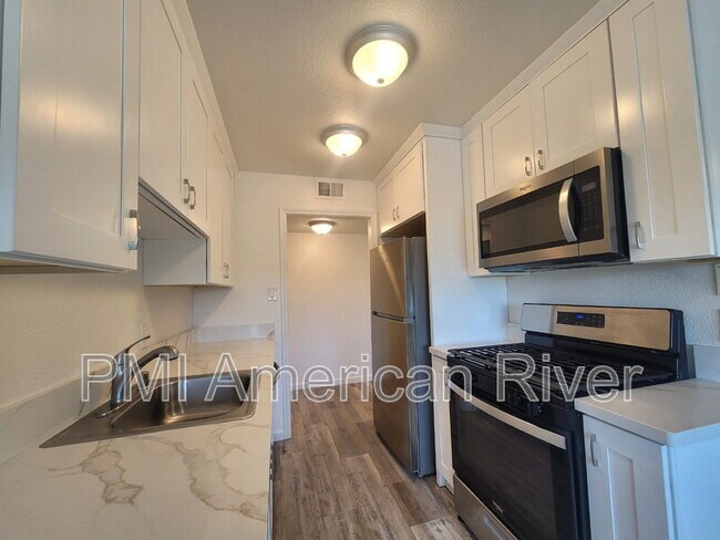 Building Photo - 7143 Bacchini Ave