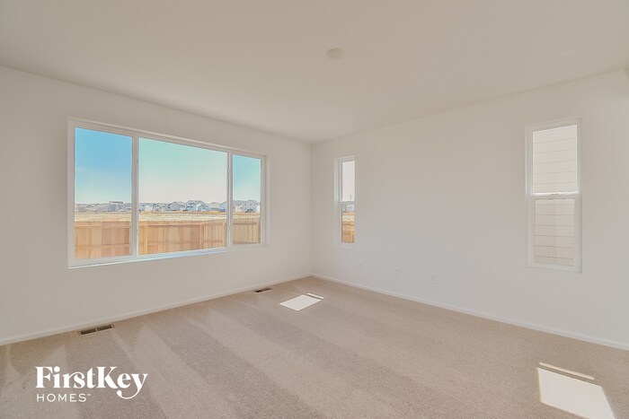 Building Photo - 10706 Luneth Dr