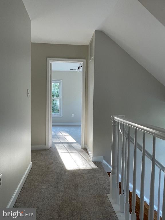 Building Photo - 9715 Whitley Park Pl