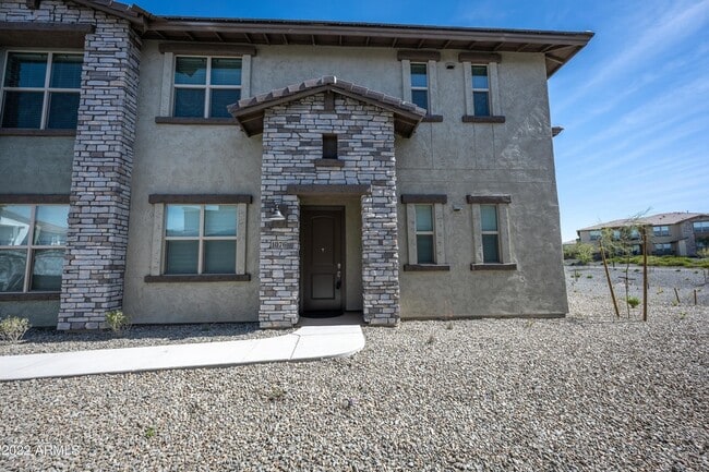 Primary Photo - 5100 E Rancho Paloma Dr