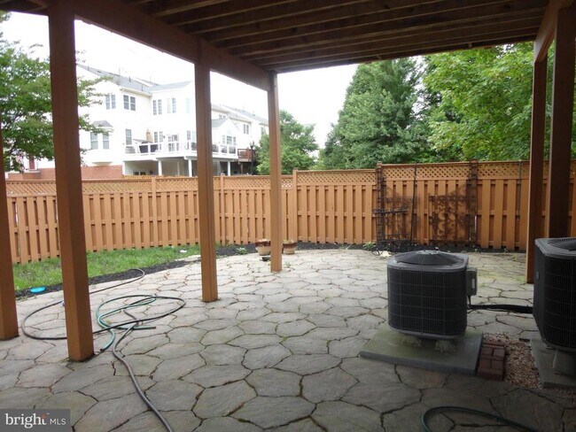 Building Photo - 25625 Anthem Terrace