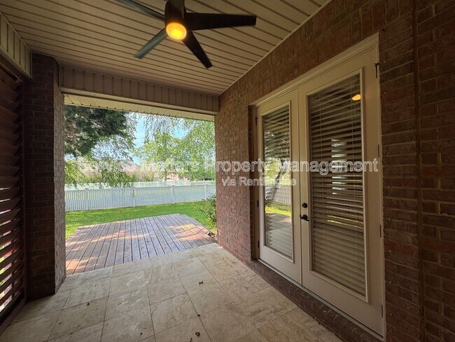 Building Photo - 5402 New Abbey Ln