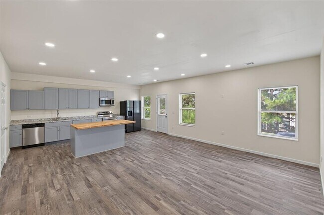 Building Photo - 160 Janney Cir