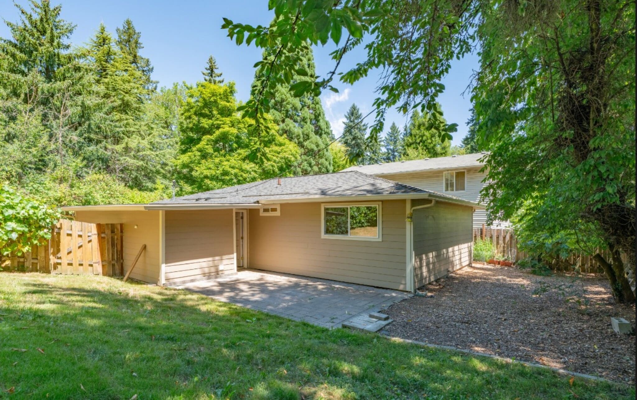 Building Photo - 9207 SW 26th Ave