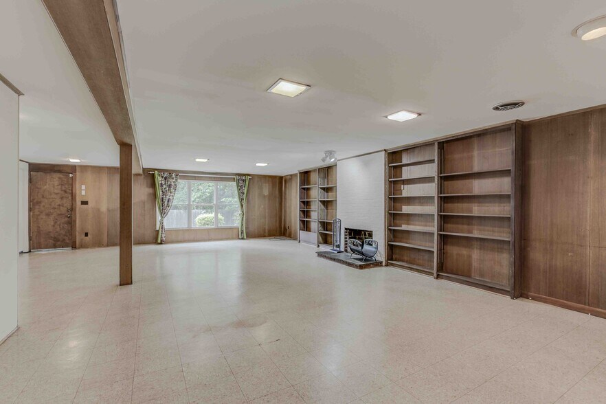 Building Photo - 3215 Brooklawn Ter
