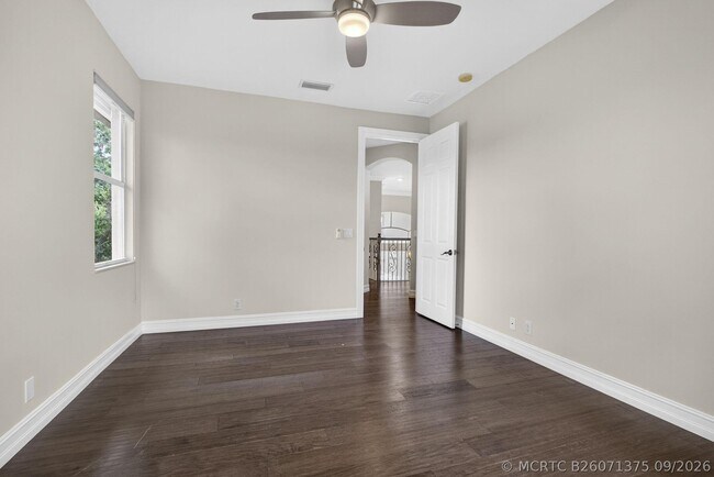 Building Photo - 625 Glenfield Way