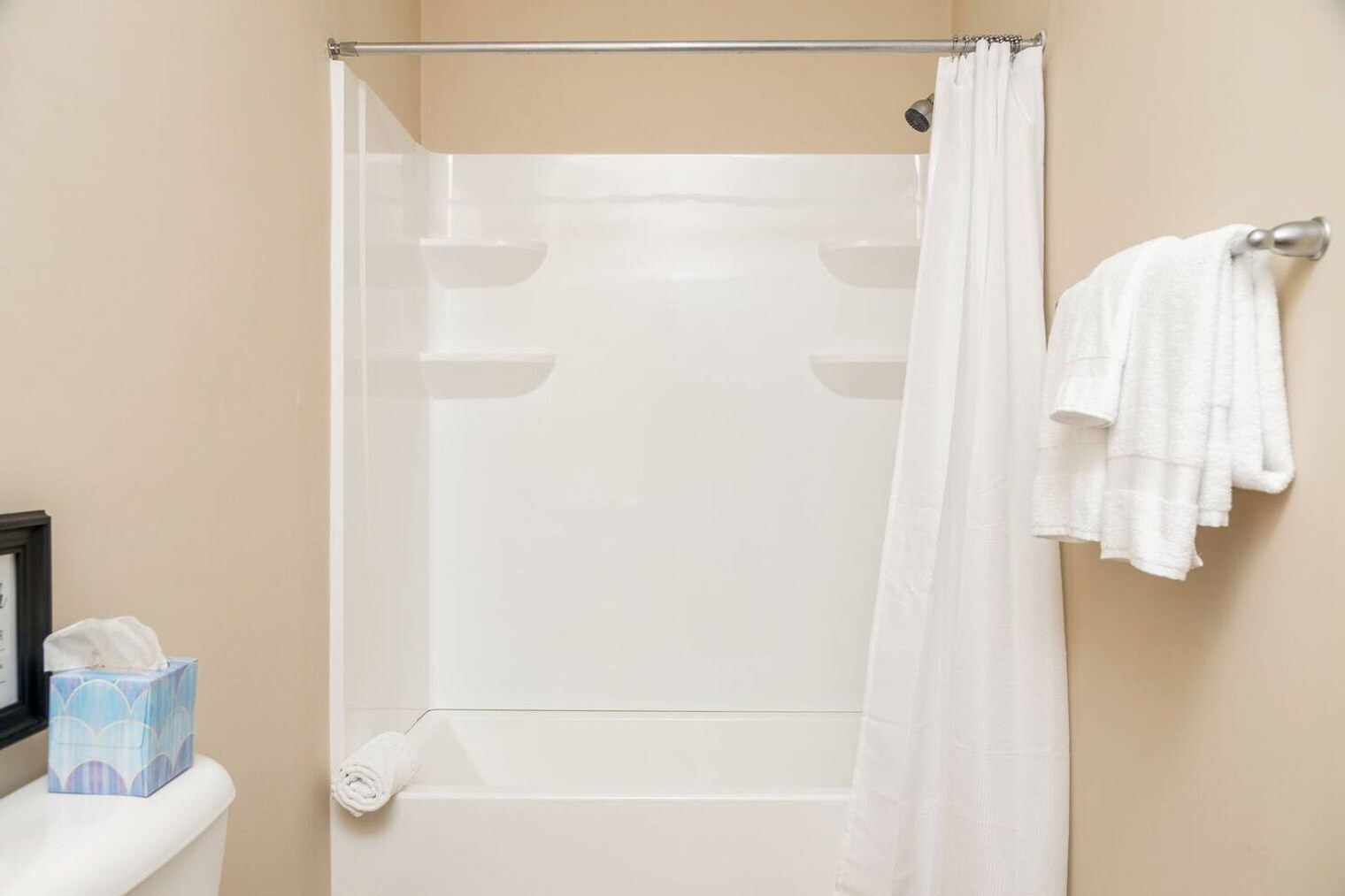 Building Photo - 6226 Oonas Way