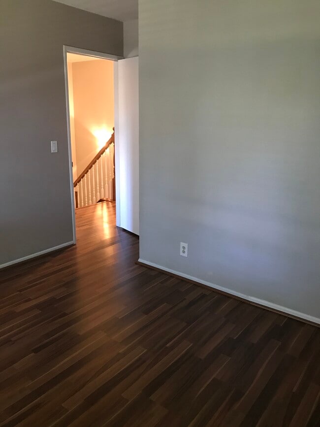 Building Photo - 9660 Durham Dr