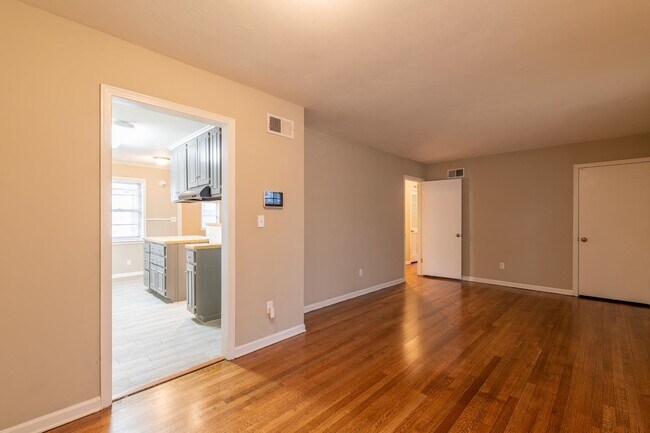 Building Photo - 5121 Ginger Cir