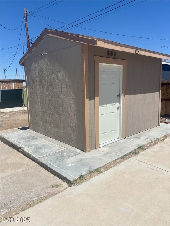 Building Photo - 282 Aztec Ln