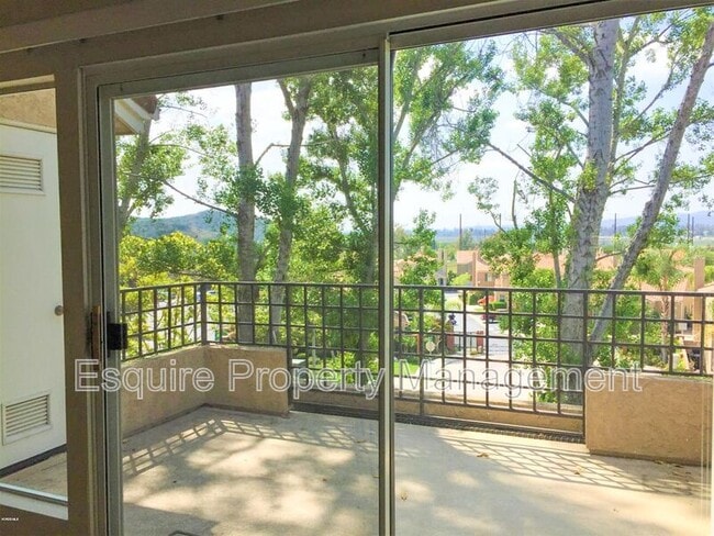 Building Photo - 5966 Paseo Encantada