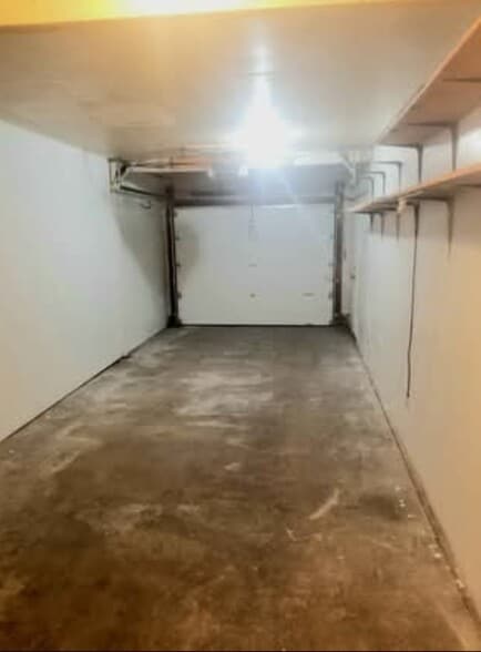 Building Photo - 1096 Shoshone Dr