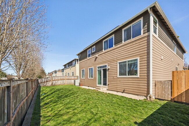 Building Photo - 15233 Kayla St SE