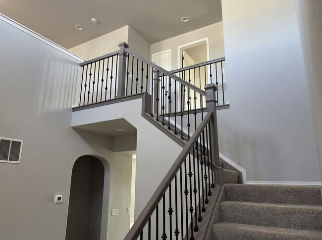 Building Photo - 9377 Mayflower Gulch Wy