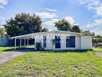 Building Photo - 3005 Dodge St